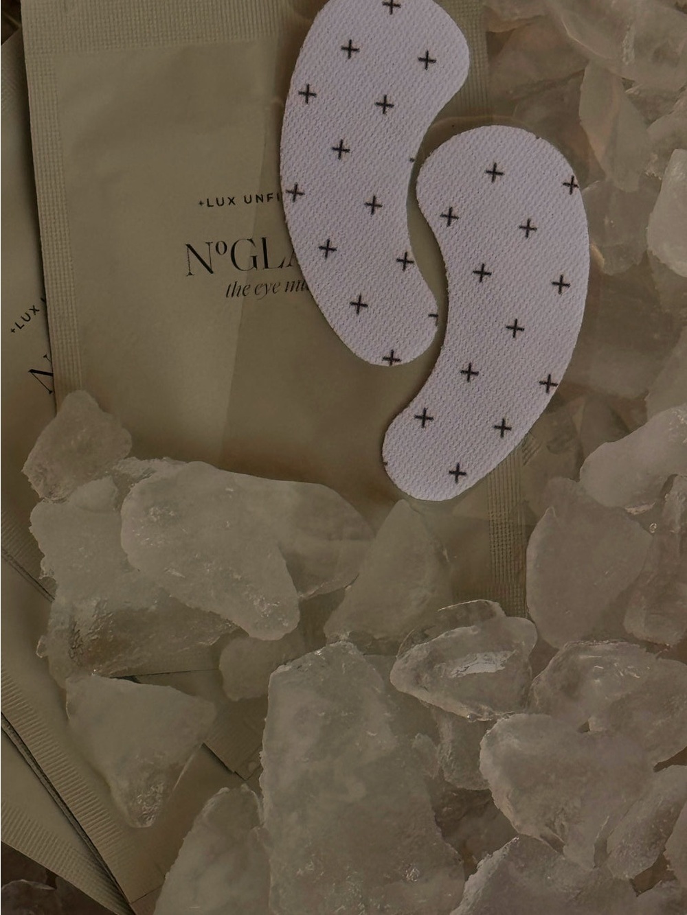 Lux Unfiltered Iced Latte Cooling Eye Mask - 10 pairs- - Picture 4 of 4